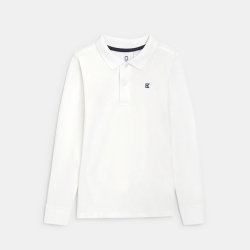 قميص بولو أبيض اللون بأكمام طويلة من قماش الجيرسيه المضلع للأولاد